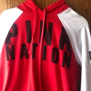 Victoria’s Secret Pink cropped hoodie